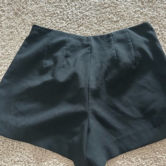 A New Day Black Tailored Shorts size 10 - Picture 4 of 4